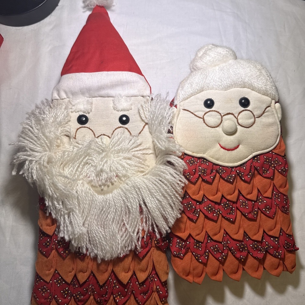 Set Of 2 Handmade Mr. & Mrs Claus Christmas Oven Mitts
